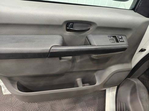 Used 2020 Nissan NV 2500 SV image 37