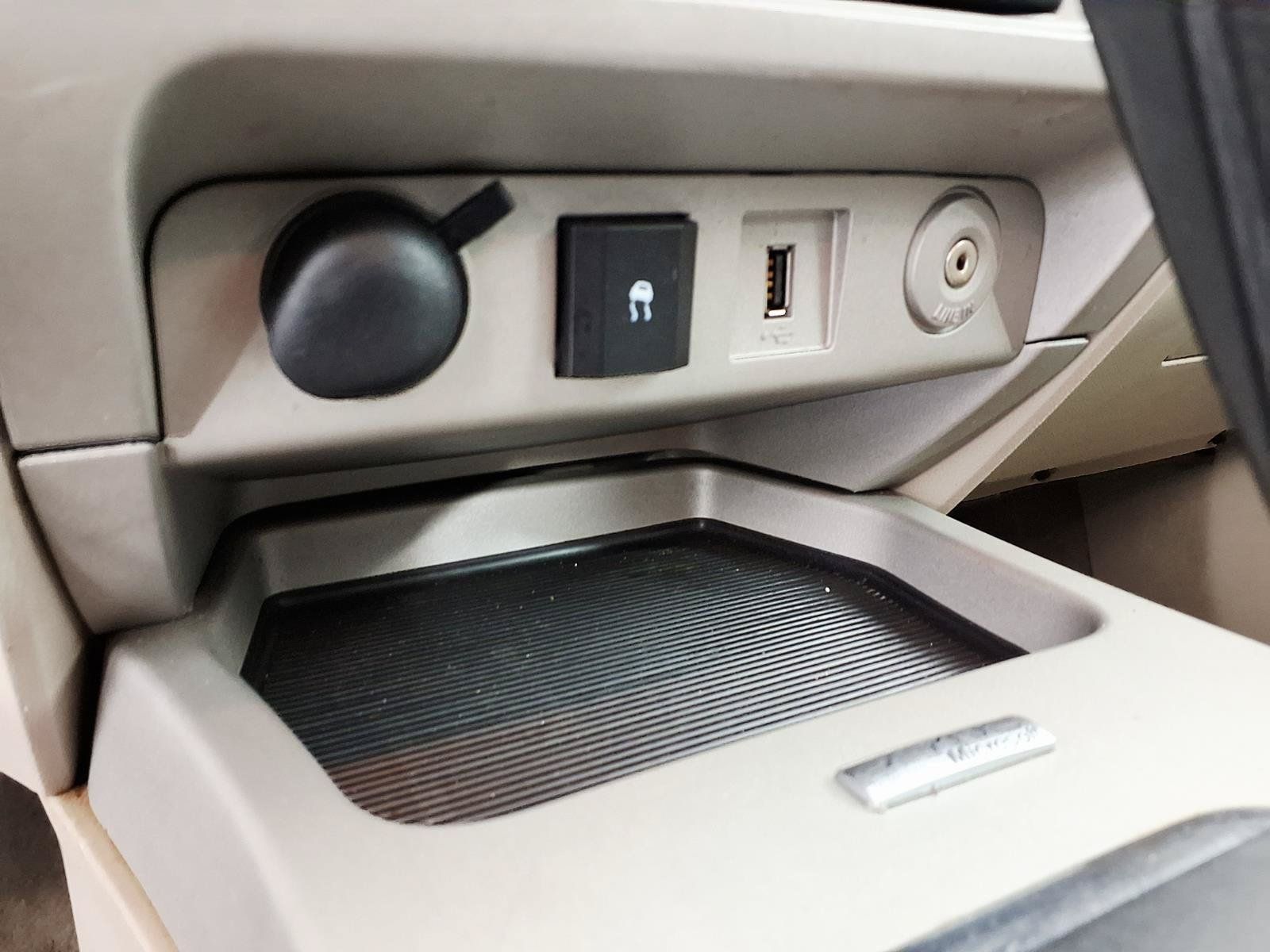 Used 2010 Ford Escape XLT FWD image 21