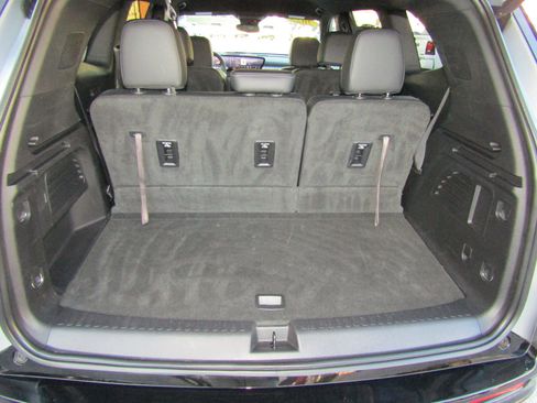 Used 2025 Buick Enclave Sport Touring image 15