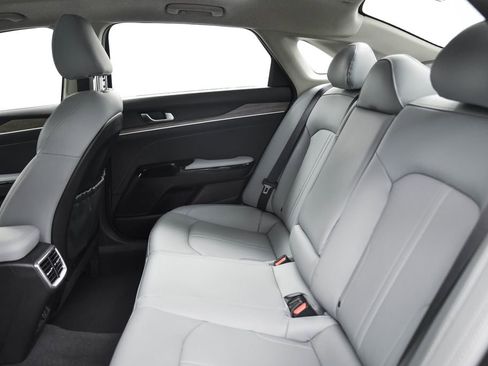 Used 2023 Kia K5 EX image 12