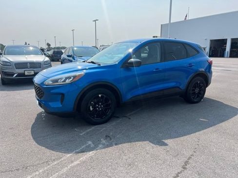 Used 2020 Ford Escape SE Sport AWD/4WD image 2
