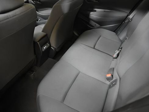 Used 2024 Toyota Corolla LE image 31