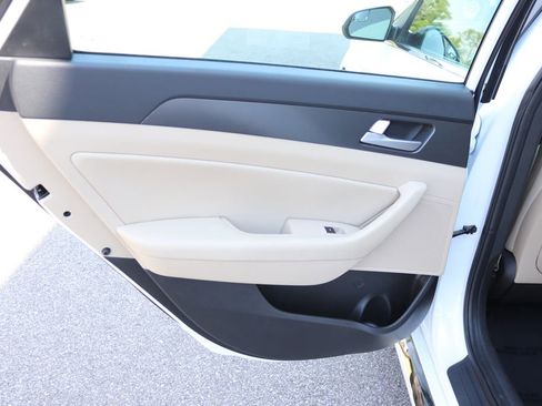 Used 2017 Hyundai Sonata Sport w/ Cargo Package FWD image 10