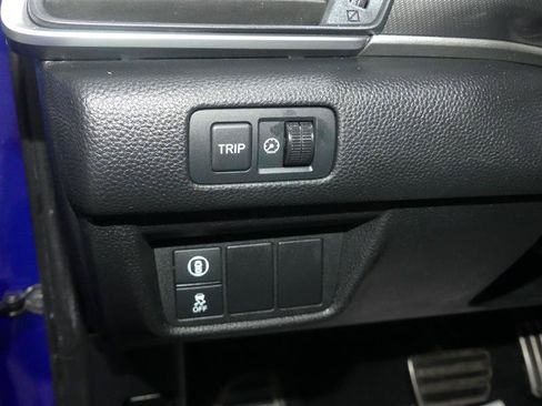 Used 2018 Honda Accord Sport image 28