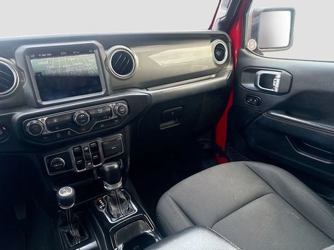Used 2023 Jeep Wrangler Unlimited Sahara AWD/4WD image 26