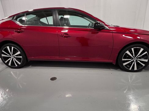 Used 2019 Nissan Altima 2.5 SR AWD/4WD image 4