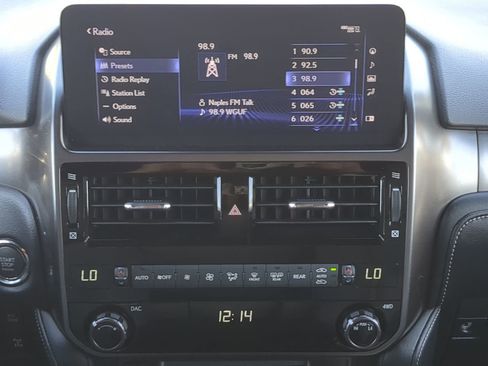 Used 2023 Lexus GX 460 image 18