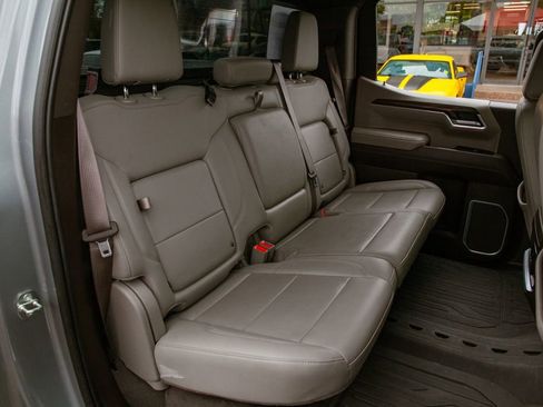 Used 2023 GMC Sierra 1500 SLT w/ SLT Premium Package image 12