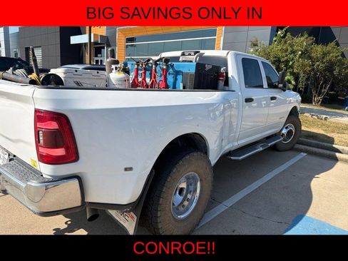 Used 2022 RAM 3500 Tradesman w/ Towing Technology Group RWD image 10