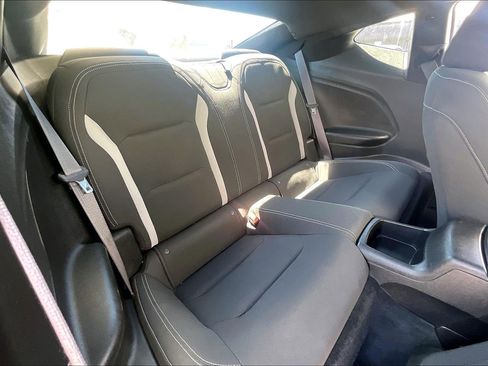 Used 2017 Chevrolet Camaro SS RWD image 31