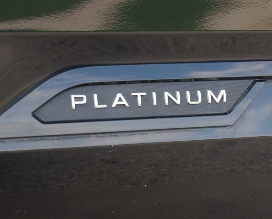 Used 2022 Toyota Tundra Platinum w/ Advanced Package AWD/4WD image 19