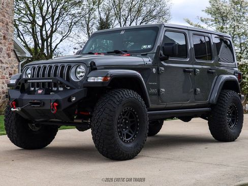Used 2022 Jeep Wrangler Unlimited Sahara w/ Cold Weather Group AWD/4WD image 14