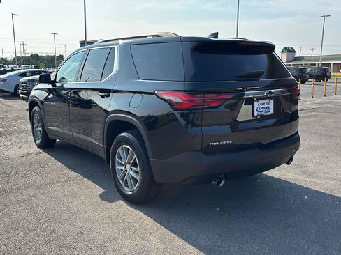 Used 2023 Chevrolet Traverse LT FWD image 7