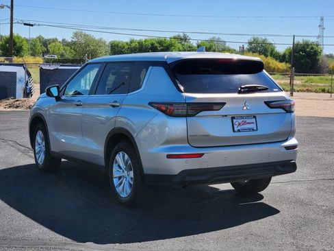 Used 2025 Mitsubishi Outlander ES AWD/4WD image 5