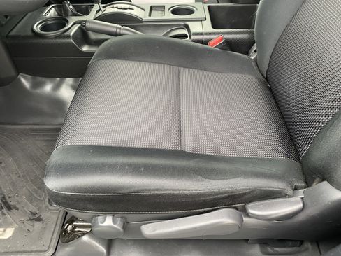 Used 2012 Toyota FJ Cruiser 4WD w/ Convenience Pkg image 15