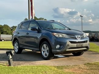 Used 2014 Toyota RAV4 XLE FWD video 1