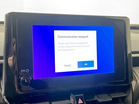 Used 2023 Toyota Corolla Cross L image 26