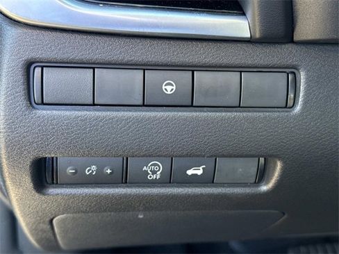 Used 2023 Nissan Rogue SL w/ SL Premium Package image 27