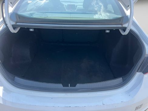 Used 2022 Chevrolet Malibu LT FWD image 8