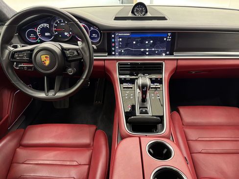 Used 2022 Porsche Panamera GTS AWD/4WD image 27