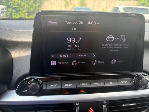 Used 2022 Kia Forte LXS w/ LXS Technology Package FWD image 17