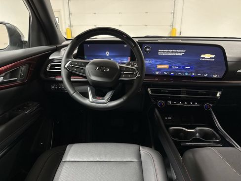 New 2026 Chevrolet Traverse Z71 w/ Enhanced Driving Package AWD/4WD image 11