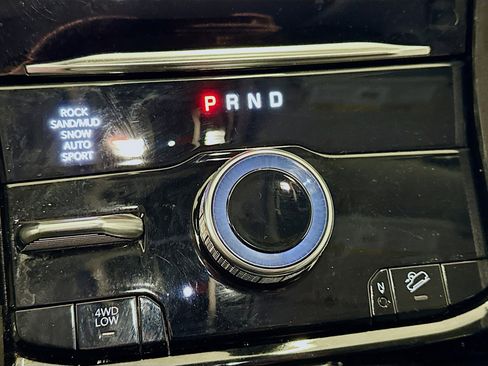 Used 2022 Jeep Grand Cherokee Limited 4xe image 25