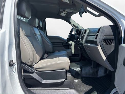 Used 2019 Ford F550 2WD Regular Cab Super Duty image 15