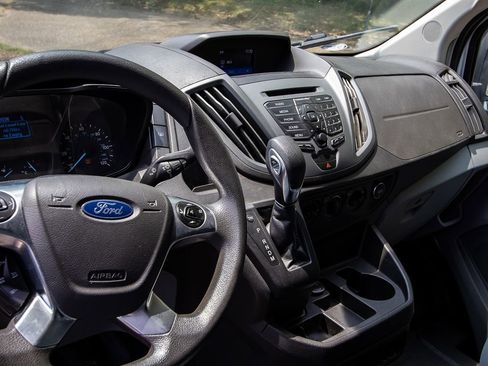 Used 2019 Ford Transit 250 130 Low Roof image 12