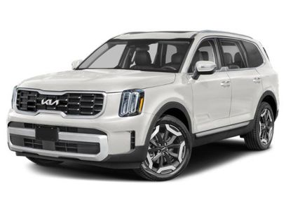 Used 2024 Kia Telluride S w/ S Sunroof Package