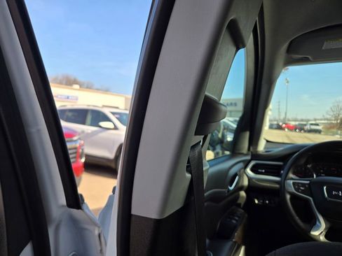 Used 2023 GMC Acadia SLE w/ Driver Convenience Package image 29