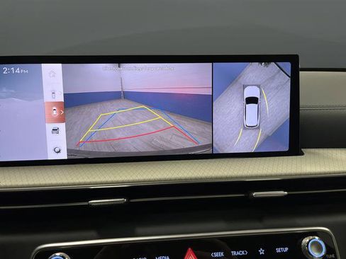 Used 2025 Genesis GV80 3.5T Prestige image 11