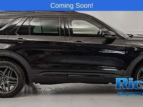 Certified 2025 Ford Explorer ST image 2