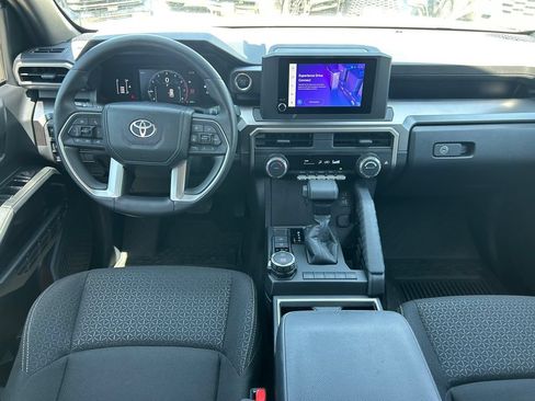 Used 2026 Toyota 4Runner SR5 AWD/4WD image 16