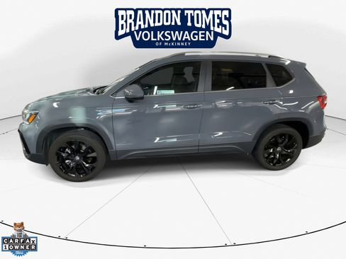 Used 2023 Volkswagen Taos SE FWD image 4