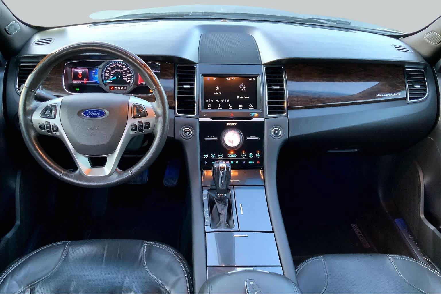 Used 2017 Ford Taurus Limited FWD image 14