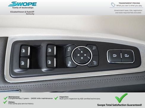 Used 2017 Lincoln Continental Select w/ Technology Package FWD image 14