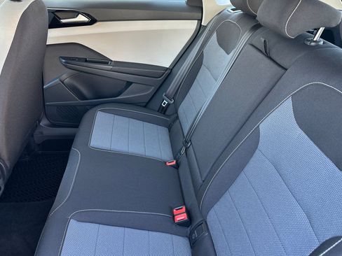 New 2026 Volkswagen Taos S image 10