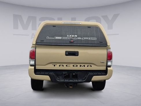 Used 2020 Toyota Tacoma TRD Sport AWD/4WD image 4