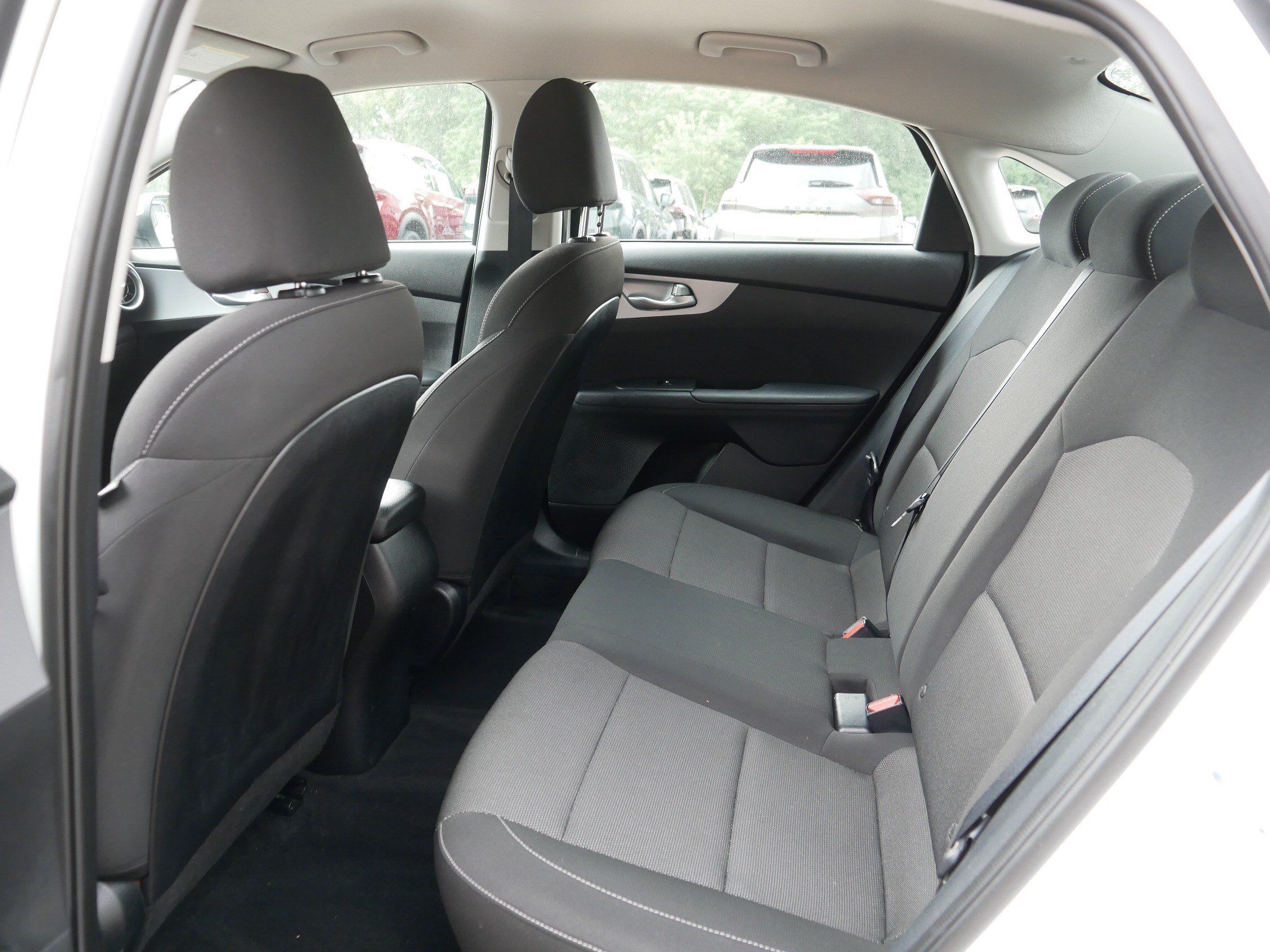 Certified 2023 Kia Forte LXS w/ LXS Technology Package FWD image 35