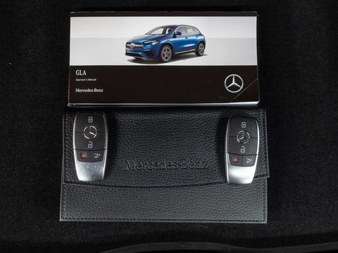 Used 2025 Mercedes-Benz GLA 250 4MATIC w/ Winter Package image 44