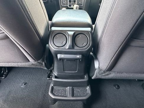 Used 2023 Jeep Wrangler Unlimited AWD/4WD image 34