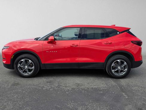 Used 2025 Chevrolet Blazer LT AWD/4WD image 6