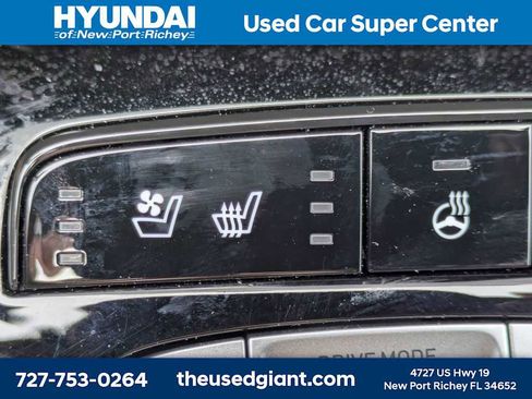 Certified 2024 Hyundai Tucson Limited AWD/4WD image 31