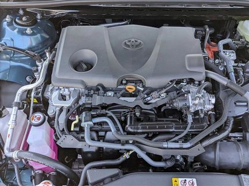 Used 2025 Toyota Camry SE image 15