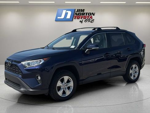 Used 2021 Toyota RAV4 XLE FWD image 1