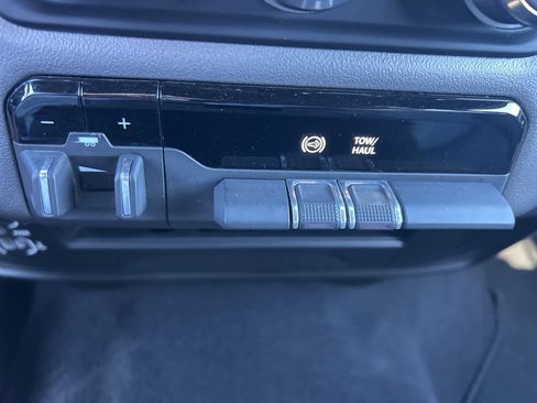 Used 2024 RAM 3500 Big Horn image 48