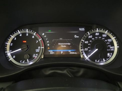 Used 2023 Toyota Highlander LE FWD image 22