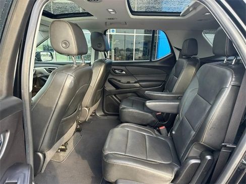 Certified 2019 Chevrolet Traverse LT w/ LT Premium Package image 10