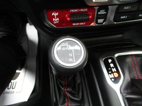 Used 2021 Jeep Wrangler Rubicon AWD/4WD image 17